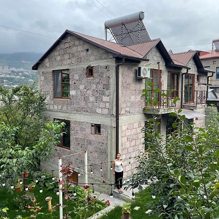 Guest House Anahit Ijevan Exterior photo