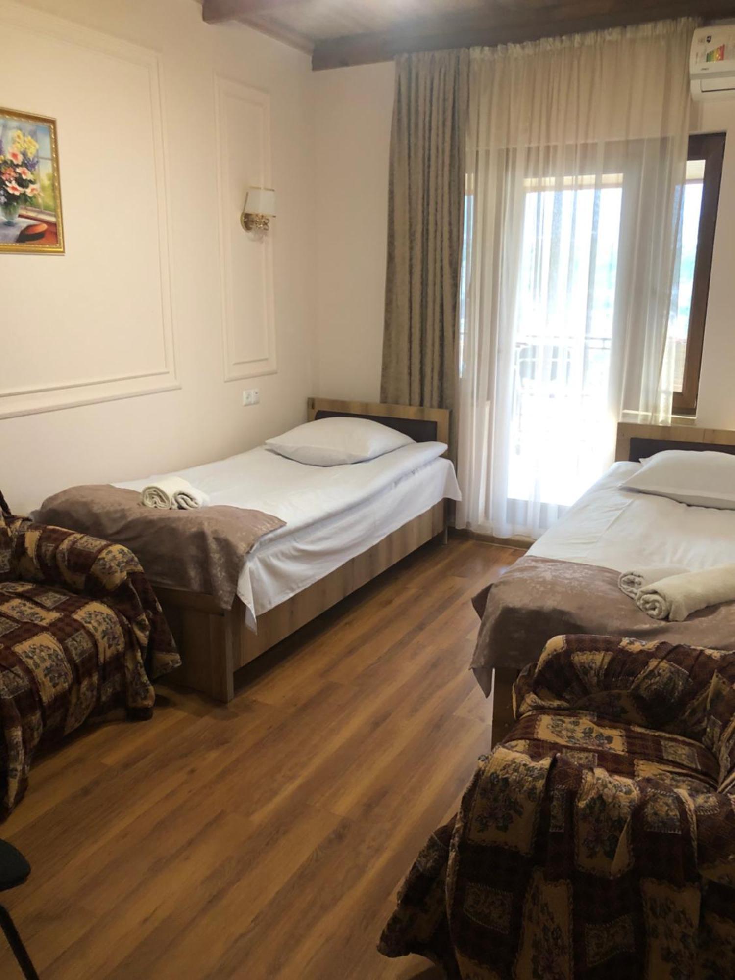 Guest House Anahit Ijevan Exterior photo
