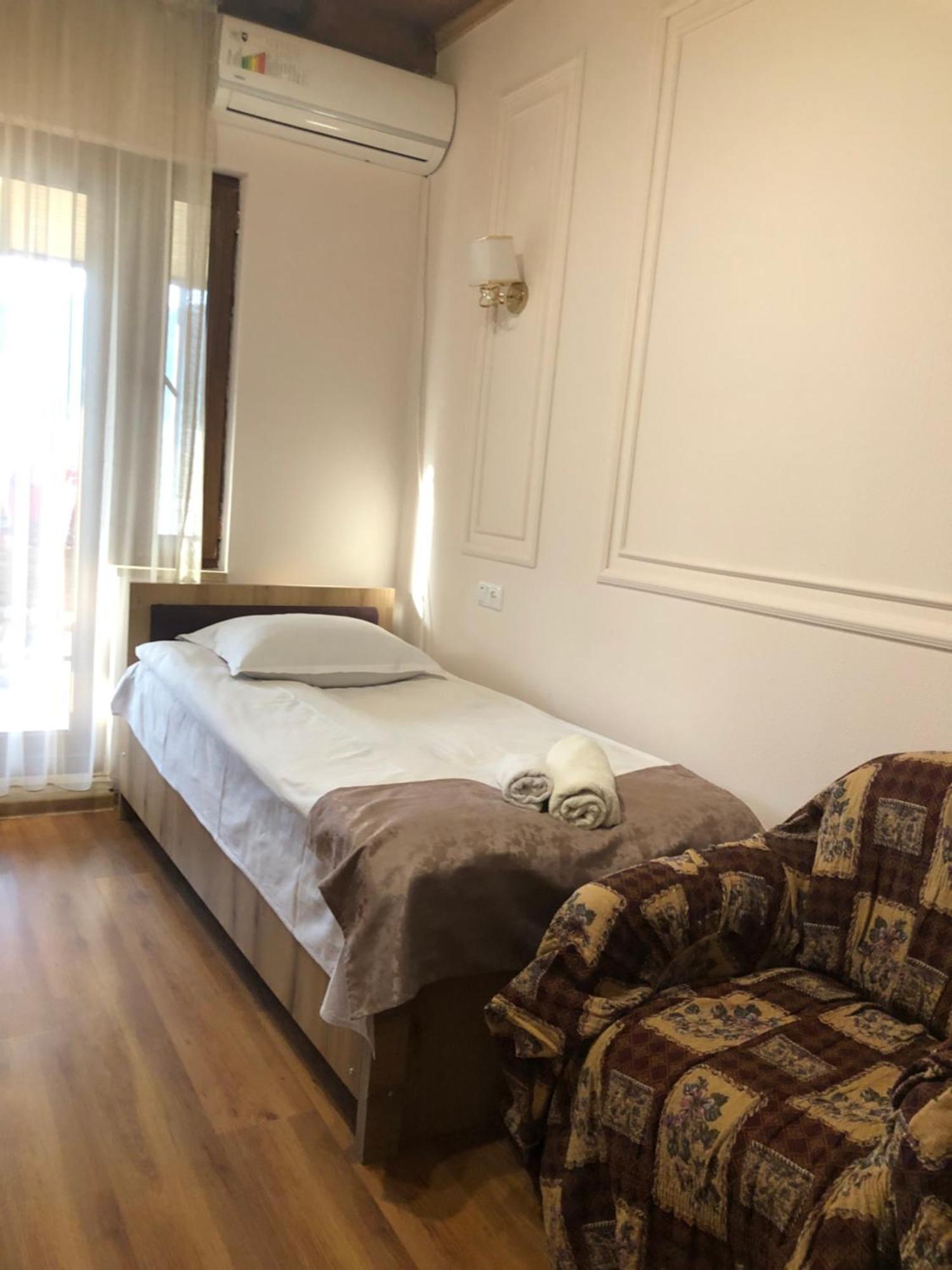 Guest House Anahit Ijevan Exterior photo